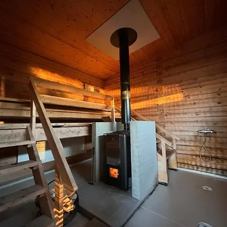 Kyly Chalet